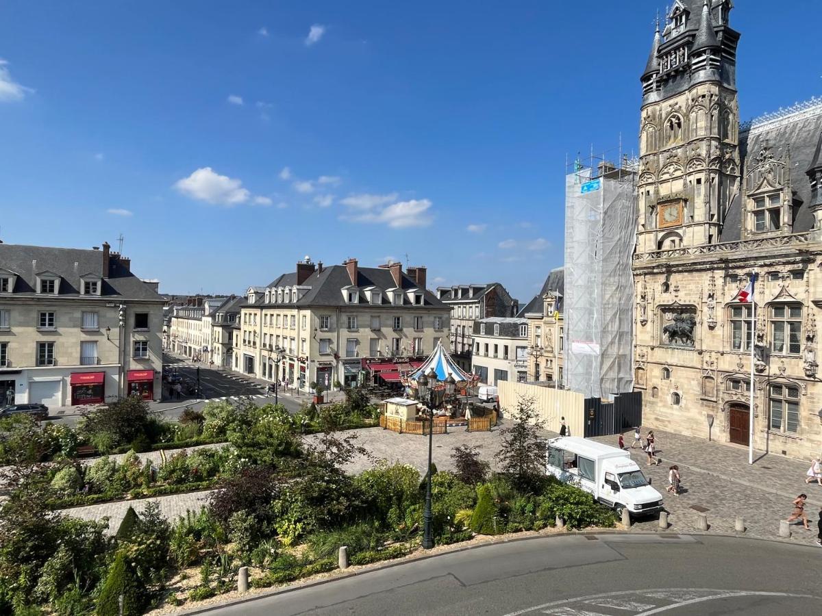 Appartement Exceptionnel En Ultra Centre Ville Compiègne Exterior foto