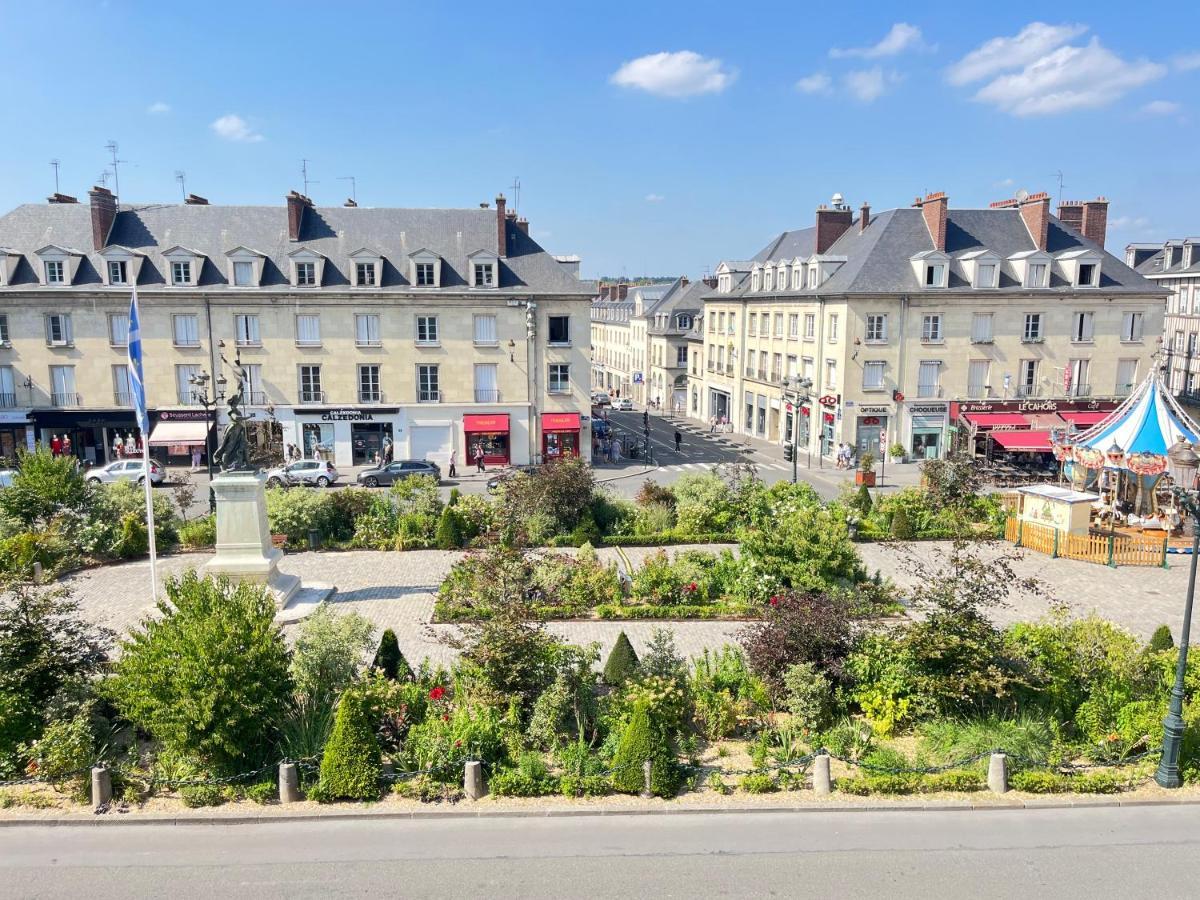 Appartement Exceptionnel En Ultra Centre Ville Compiègne Exterior foto